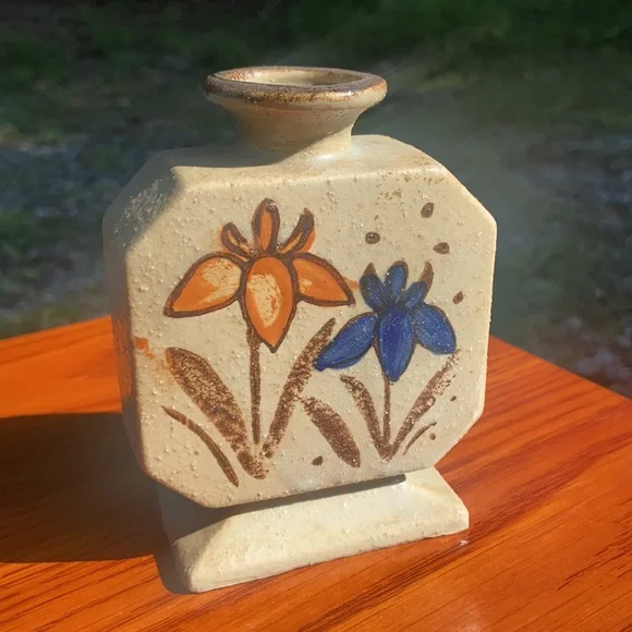 Vintage 💐 MCM Stoneware 70’s Small Floral Bud Vase Kitschy Home Accent Decor - Picture 5 of 16